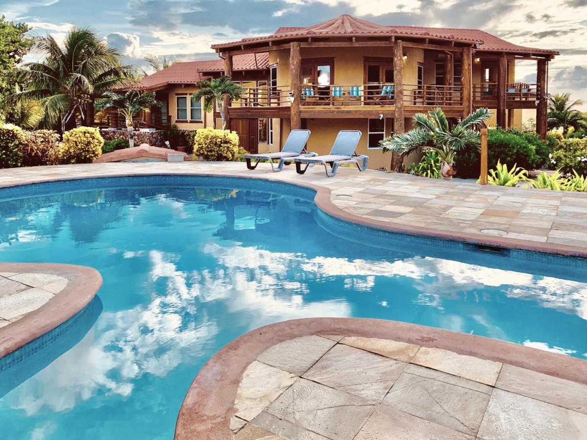 Villa Serenity San Pedro  Exterior photo