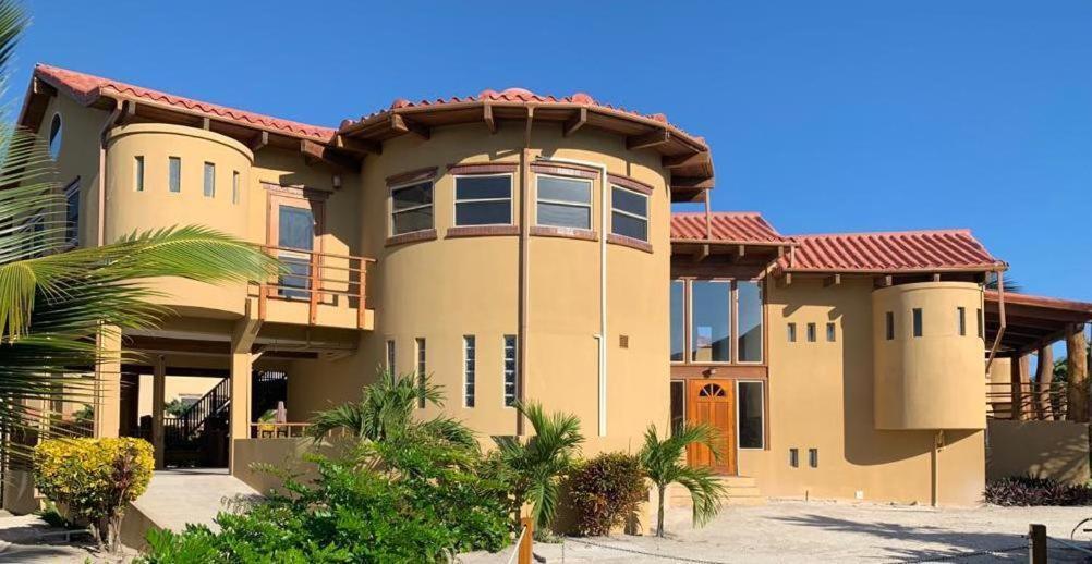 Villa Serenity San Pedro  Exterior photo